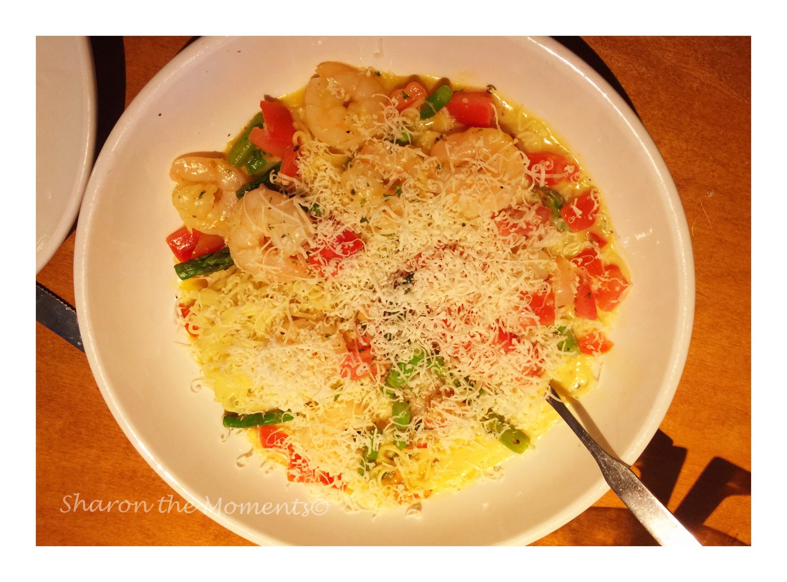 Ladies Night at the Olive Garden || Sharon the Moments Blog